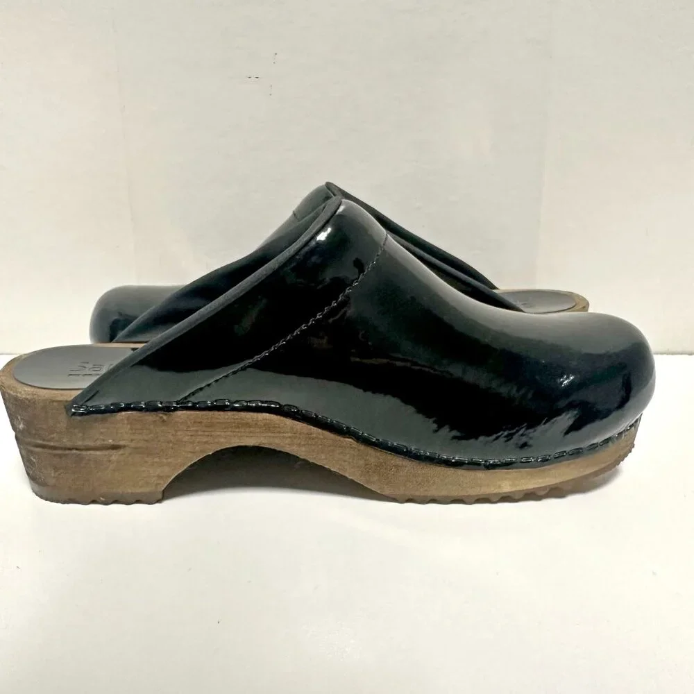 Sanita Black Women's Clogs - Picture 7 of 13